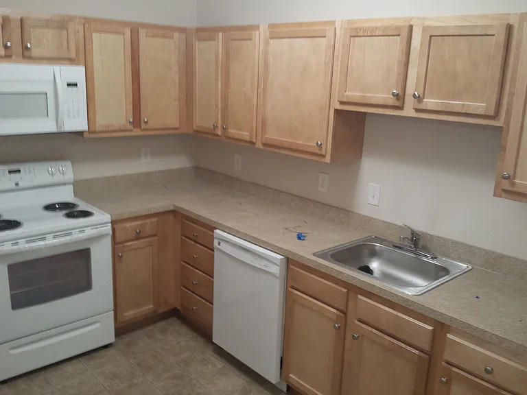 Aquamarine Apartments — Photo 77