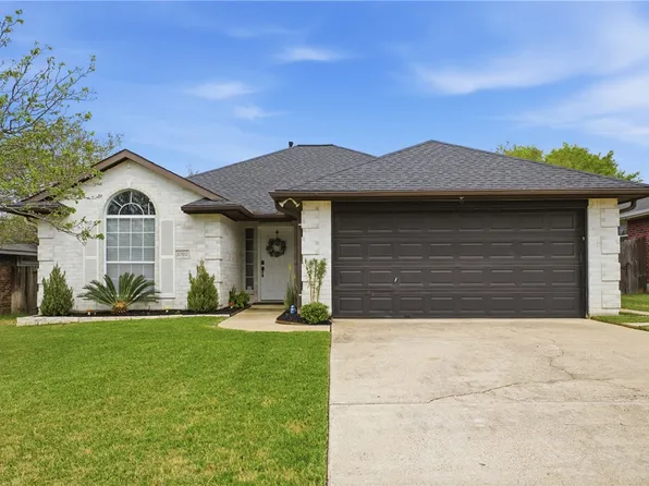 1702 Ibis Ct, Bryan, TX 77807