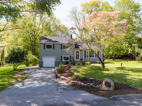 28 Rankin Court, Montville, CT 06382