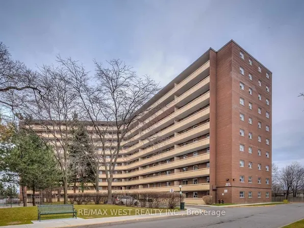 3533 Derry Rd E #709, Mississauga, ON L4T 1B1