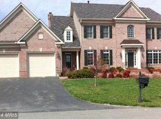 16219 Fieldmaster Cir, Leesburg, VA 20176