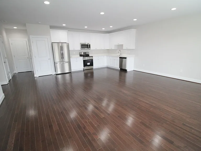 1704 W Cary St — Photo 4