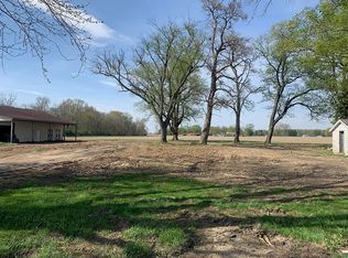 975 W Evanston Rd, Tipp City, OH 45371