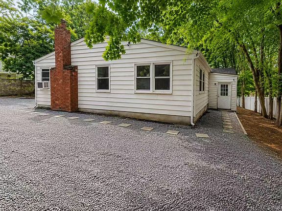 5th image of 40 Christian Avenue
