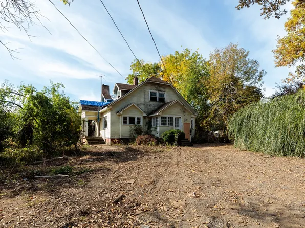 57893 Fisher Ln, Saint Helens, OR 97051