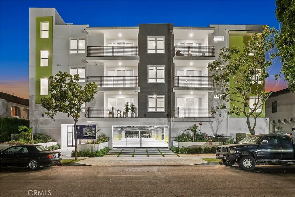 2 bed, 2.0 bath, 1200 sqft, $3,495 — Photo 1