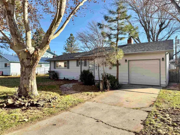 518 Lakewood Way, Susanville, CA 96130