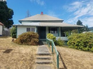 307 Cedar St, Yoncalla, OR 97499