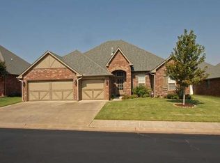 16513 Moorgate Ln, Edmond, OK 73012