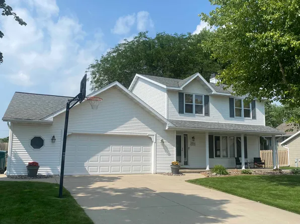 3090 Clarence Ct, Green Bay, WI 54313