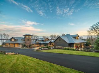 1071 Shorewood Dr, Detroit Lakes, MN 56501