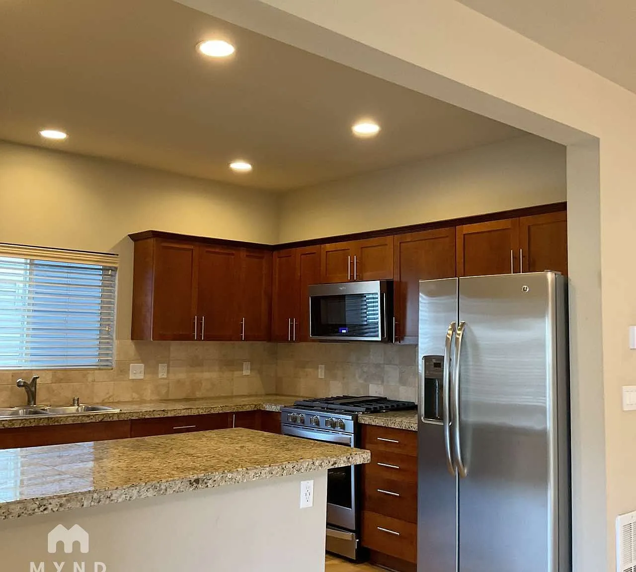 3 bed, 2.5 bath, 1489 sqft, $2,945 — Photo 2