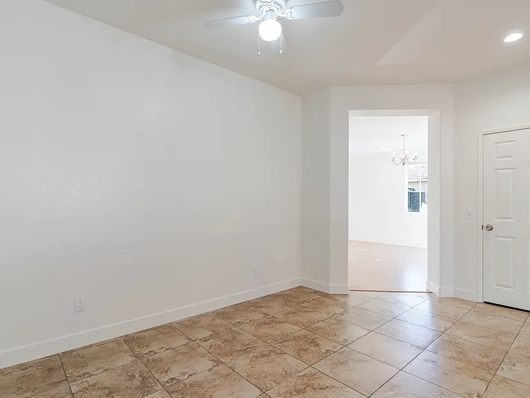 5059 Keston Dr — Photo 13