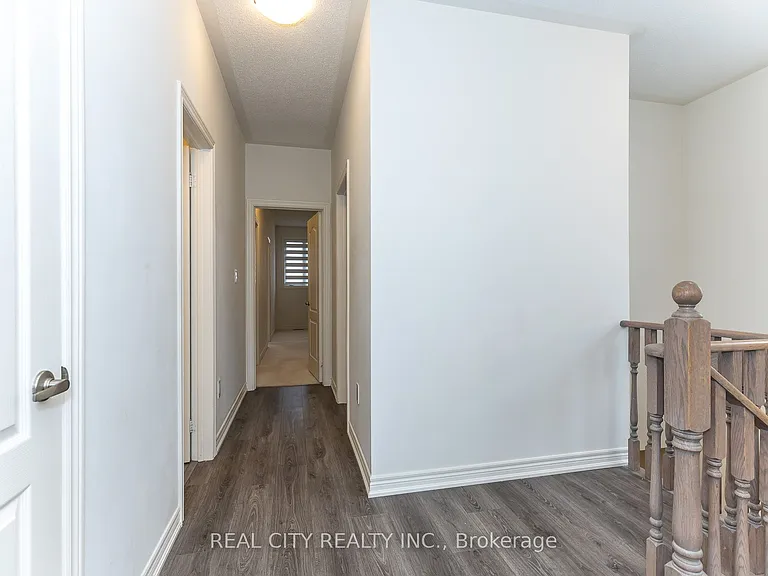 11 Hager Creek Ter — Photo 40
