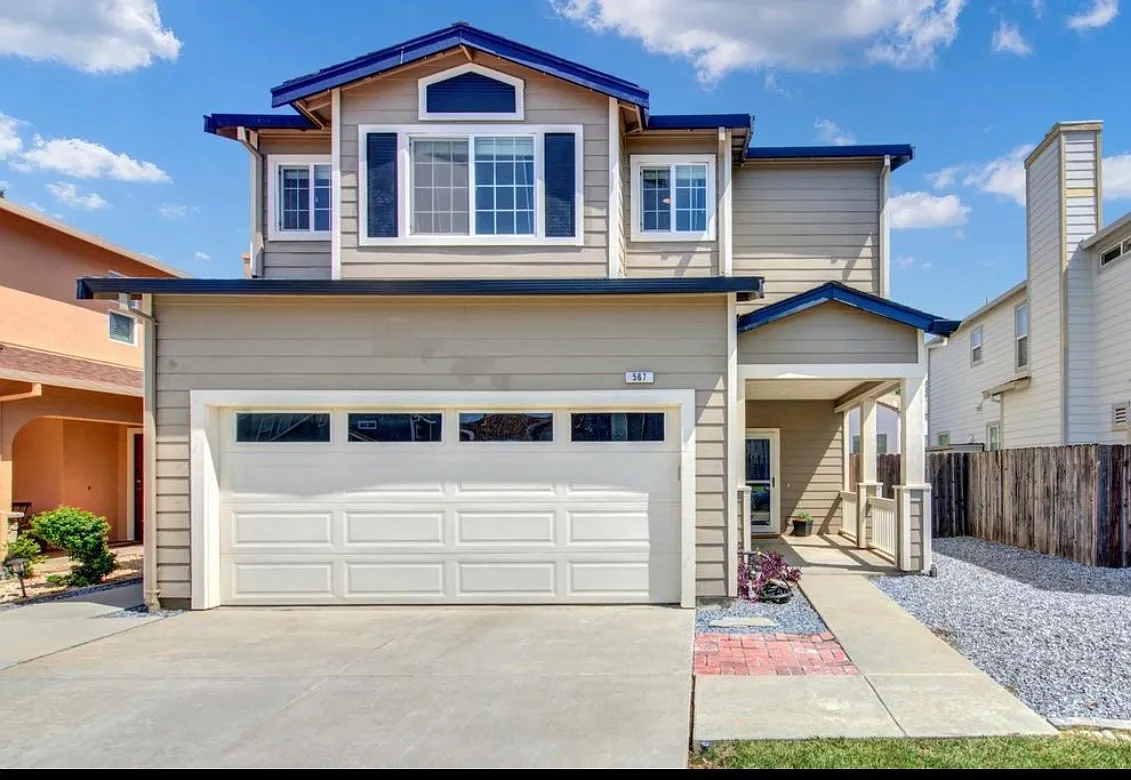 567 Chateau Way photo 1