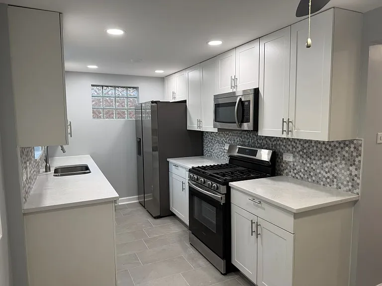 5153 S Oak Park Ave — Photo 3