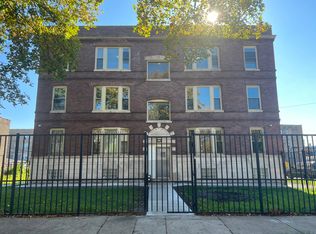 Opal Apartments, Chicago, IL 60624