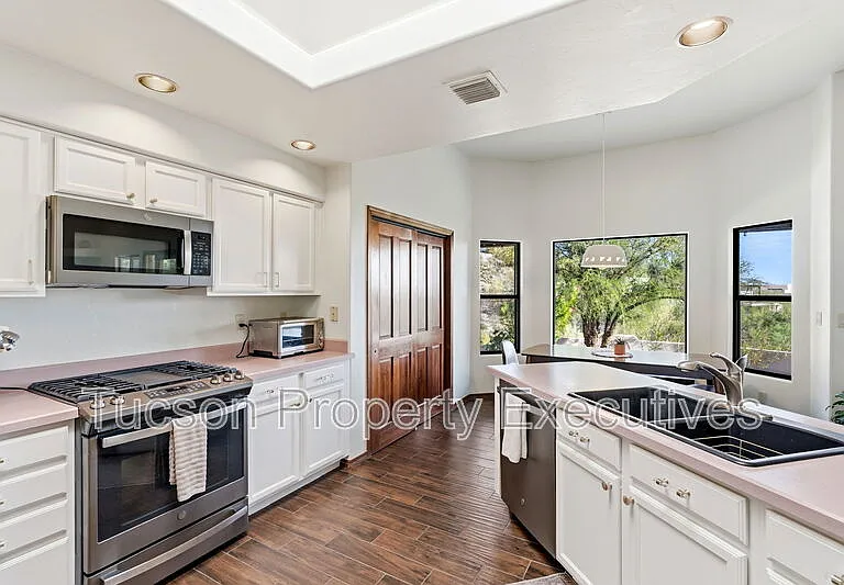 3901 N Vista De La Cima — Photo 16