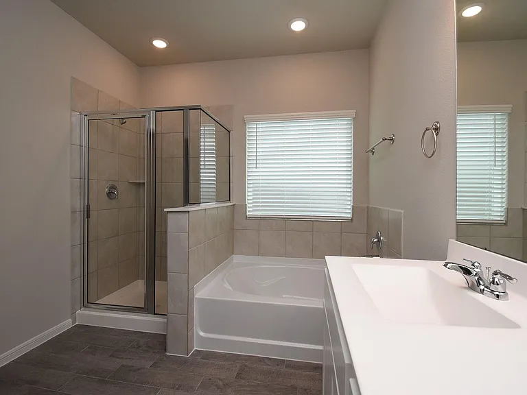 2128 Port Jackson Dr — Photo 33