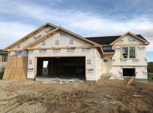 302 8th St NW, Dodge Center, MN 55927