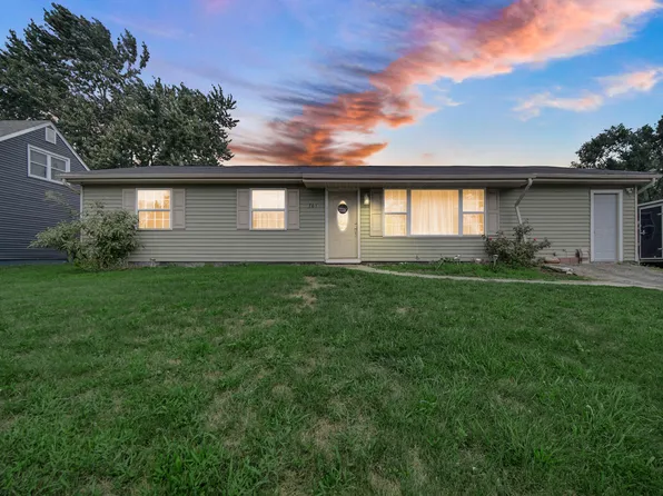 761 Capitol Rd, Valparaiso, IN 46385