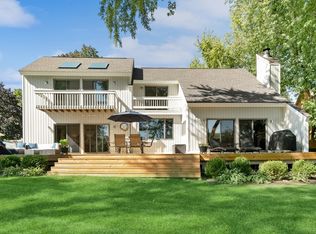 2514 Orchard Beach Rd, McHenry, IL 60050