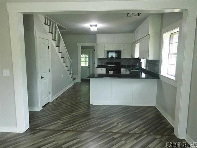 2nd image of 2111 N Rock St