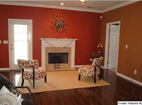 5th image of 952 Castlemaine Ct