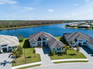 14362 Laguna Springs Ln, Naples, FL 34114