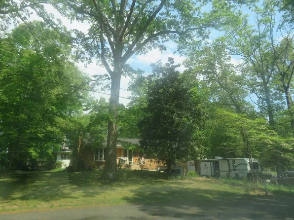 3868 Kahler Rd, White Plains, MD 20695