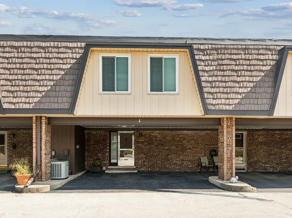 4 Cour Madeleine, Palos Hills, IL 60465