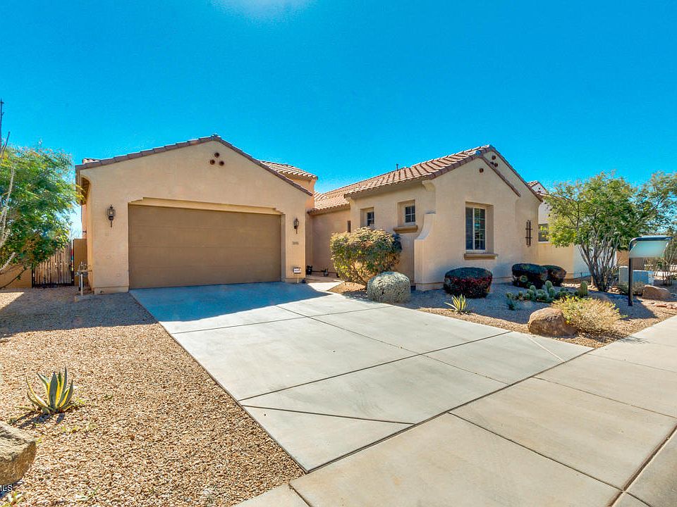 1st image of 2693 E Redwood Pl