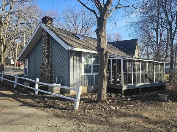 15371 213th Ave, Spirit Lake, IA 51360