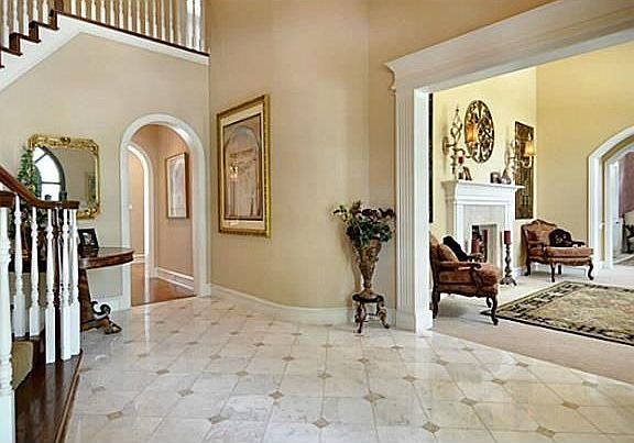 4th image of 5028 Silver Lake Dr