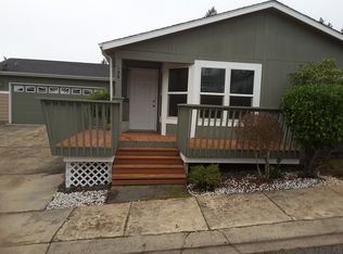 136 Brenda Pl, Canyonville, OR 97417