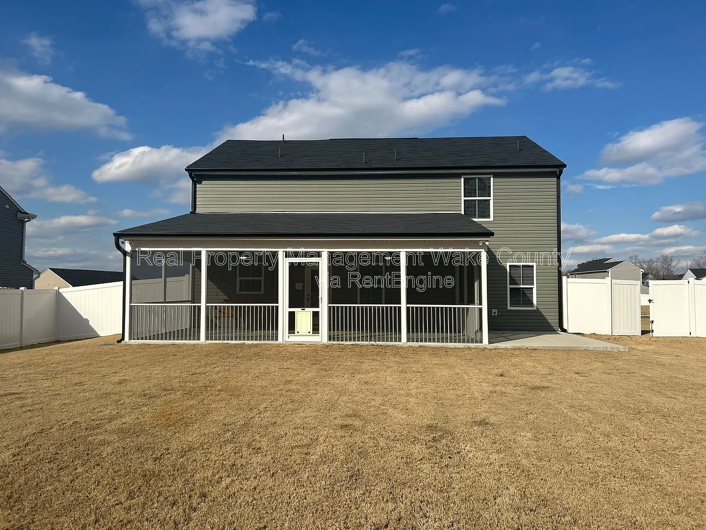 4 bed, 2.5 bath, 1990 sqft, $2,300 — Photo 2