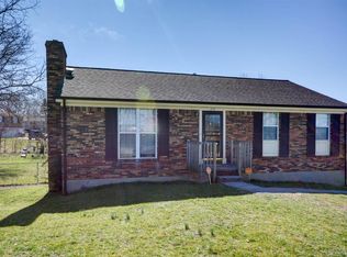 219 Holiday Rd, Winchester, KY 40391