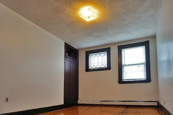 159 Brown St #3 — Photo 4