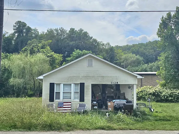 1128 Central Ave, Flatwoods, KY 41139