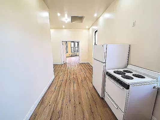 5th image of 387 Bushwick Ave #3F