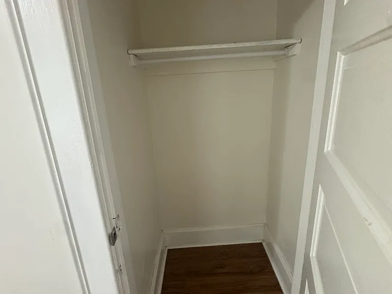 845 Georgetown St — Photo 36