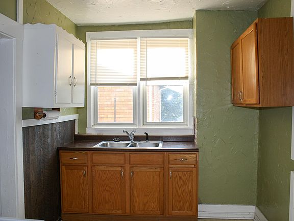 2nd image of 414 Division Ave #3