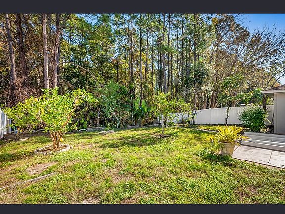 4th image of 9353 Cumberland Isle Dr