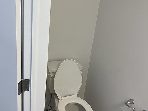 5th image of 461 Blackburn Dr #88