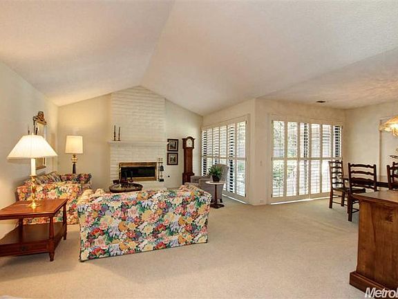 3rd image of 11457 Hesperian Cir