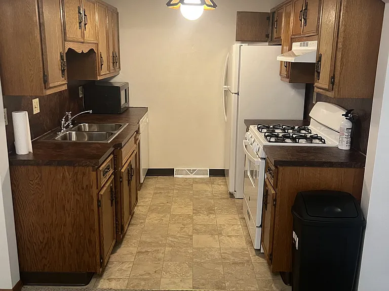 3400 Francis St #3 — Photo 6