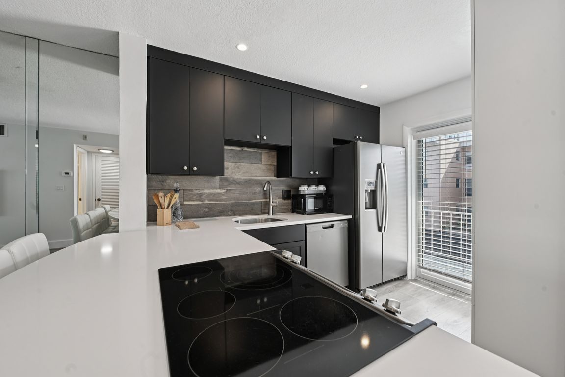 next background image