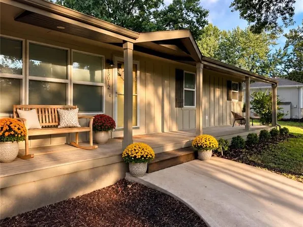 15012 Broadmoor St, Overland Park, KS 66223