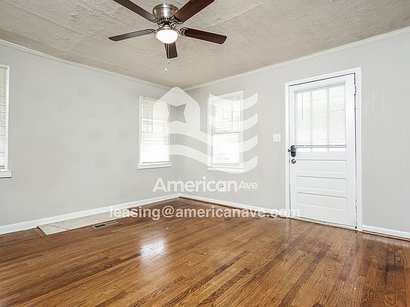 1784699_004_wm_-_living_room_13605312.jpg
