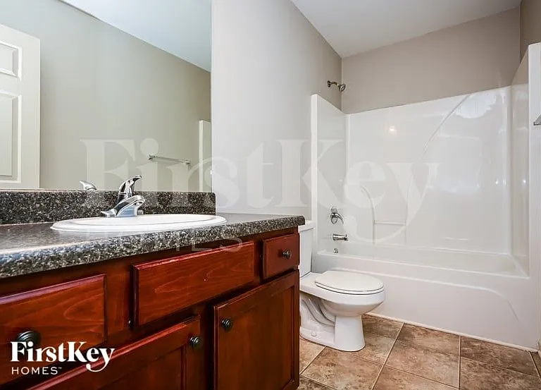 2501 Freemont St — Photo 14